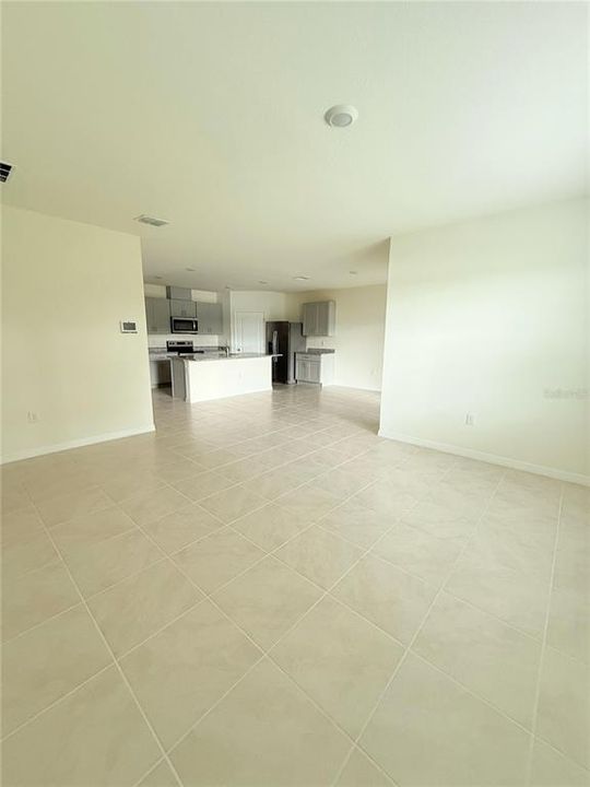 For Rent: $2,600 (4 beds, 2 baths, 1830 Square Feet)