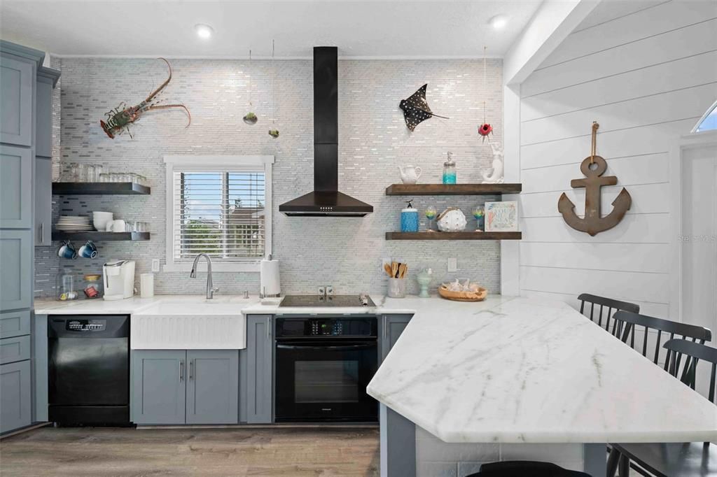 For Sale: $535,000 (2 beds, 2 baths, 1392 Square Feet)