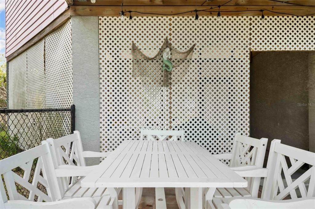 For Sale: $535,000 (2 beds, 2 baths, 1392 Square Feet)