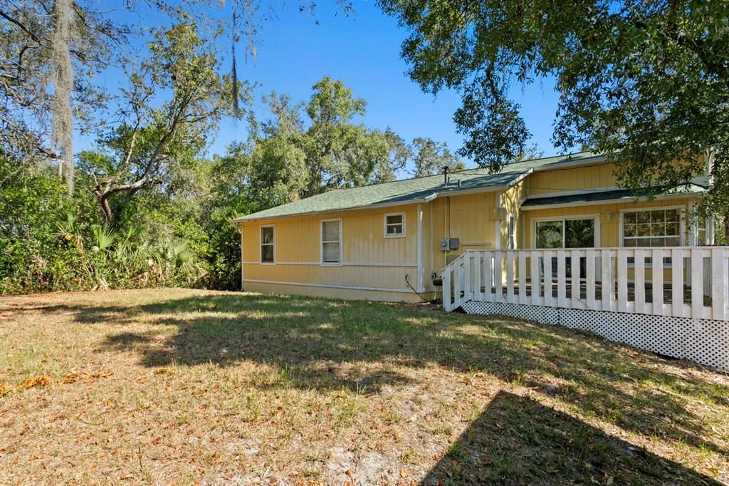 For Rent: $2,400 (3 beds, 2 baths, 1865 Square Feet)