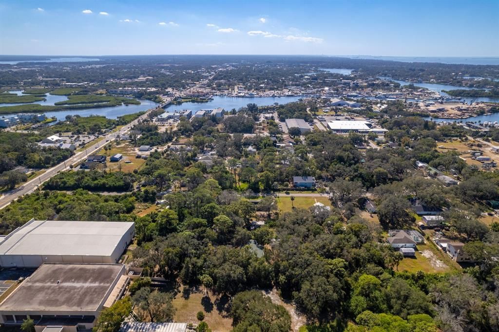 For Rent: $2,400 (3 beds, 2 baths, 1865 Square Feet)