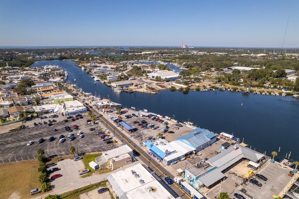 For Rent: $2,400 (3 beds, 2 baths, 1865 Square Feet)