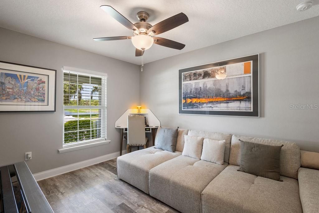 For Sale: $885,000 (3 beds, 2 baths, 1400 Square Feet)