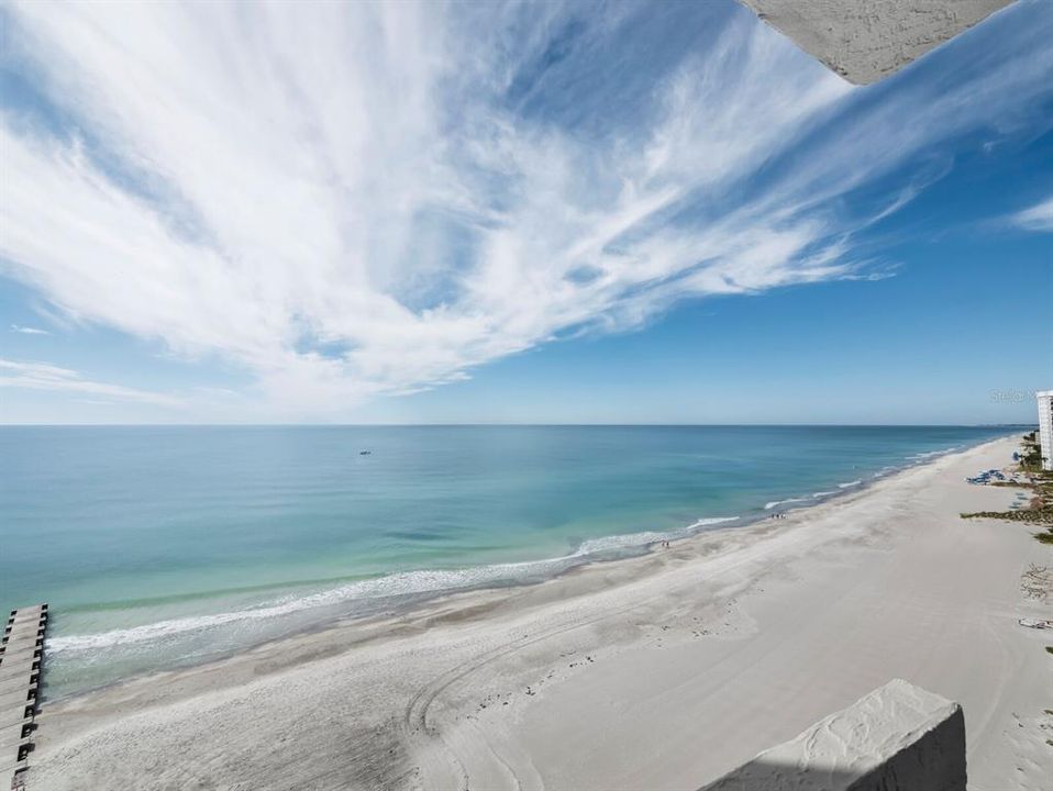 For Sale: $1,395,000 (2 beds, 2 baths, 1235 Square Feet)