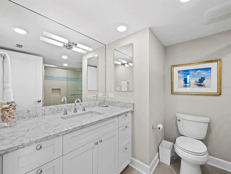 For Sale: $1,395,000 (2 beds, 2 baths, 1235 Square Feet)