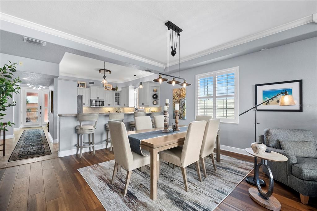 待售: $479,000 (3 贝兹, 2 浴室, 2034 平方英尺)