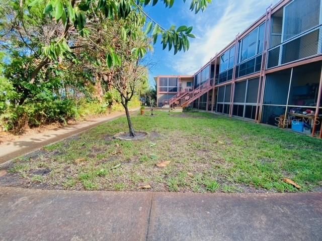 出租: $1,300 (1 贝兹, 1 浴室, 600 平方英尺)