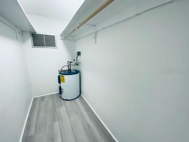 出租: $1,300 (1 贝兹, 1 浴室, 600 平方英尺)