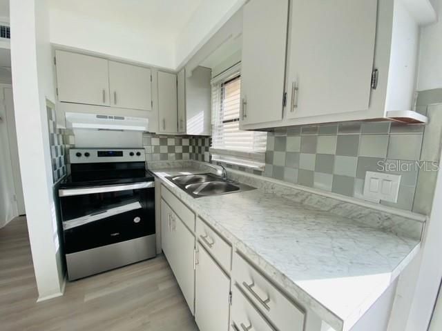 出租: $1,300 (1 贝兹, 1 浴室, 600 平方英尺)