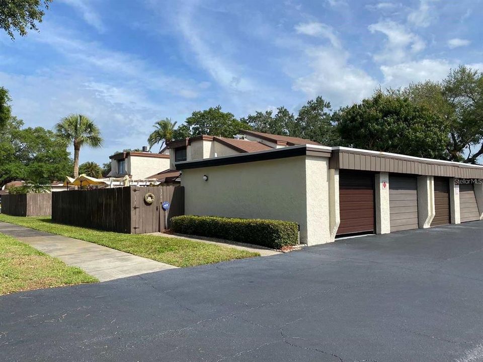 For Rent: $1,895 (2 beds, 2 baths, 1056 Square Feet)