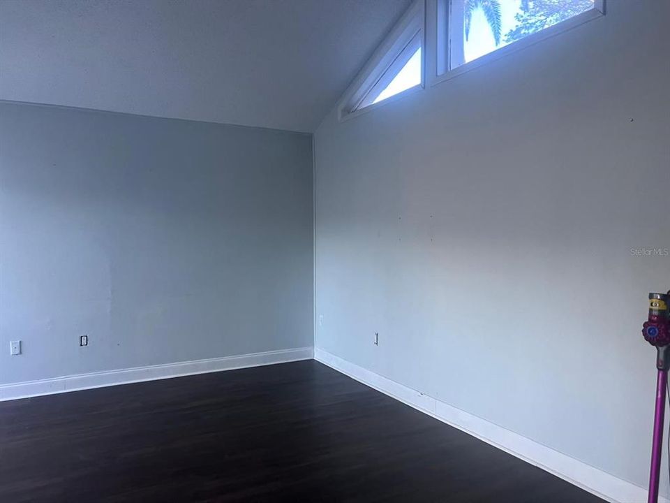 For Rent: $1,895 (2 beds, 2 baths, 1056 Square Feet)