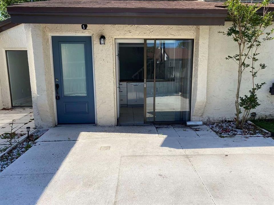 For Rent: $1,895 (2 beds, 2 baths, 1056 Square Feet)