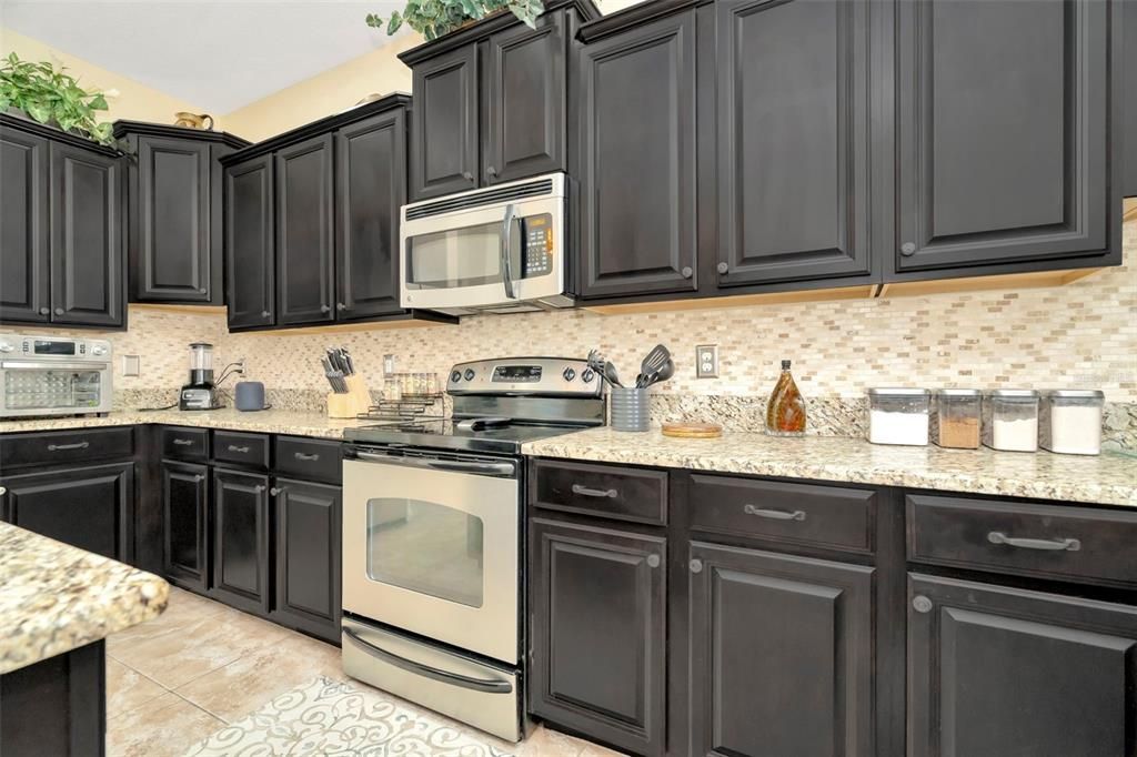 For Sale: $479,000 (4 beds, 2 baths, 2441 Square Feet)