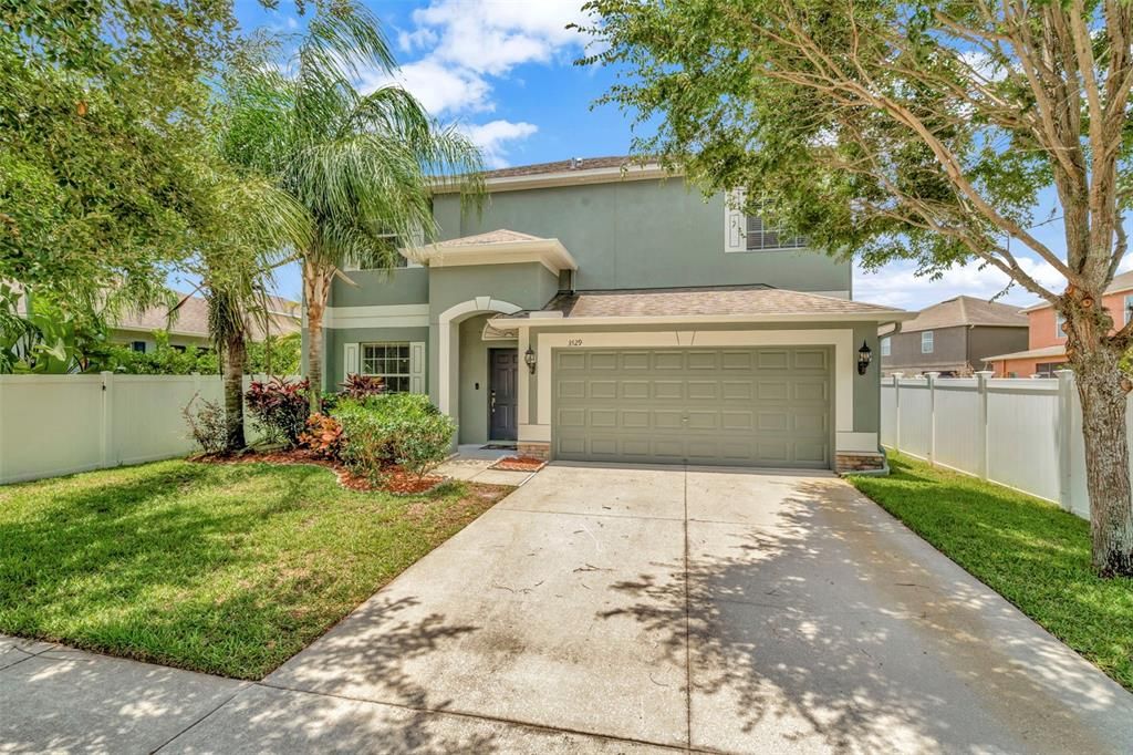 For Sale: $479,000 (4 beds, 2 baths, 2441 Square Feet)