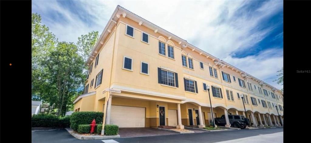 For Sale: $569,333 (3 beds, 3 baths, 1698 Square Feet)