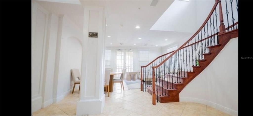 For Sale: $569,333 (3 beds, 3 baths, 1698 Square Feet)