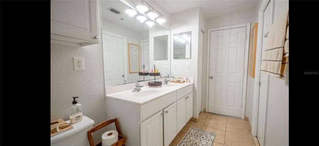 For Sale: $569,333 (3 beds, 3 baths, 1698 Square Feet)