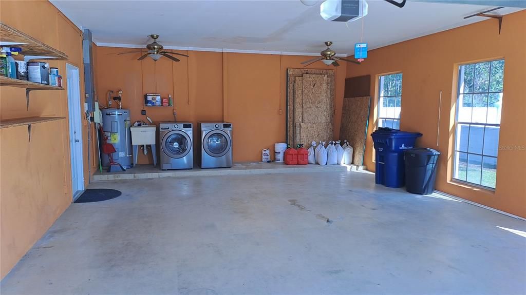 For Rent: $2,475 (3 beds, 2 baths, 2276 Square Feet)