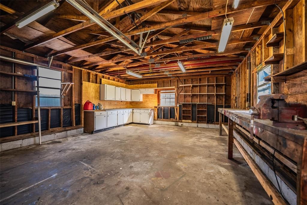 Active With Contract: $285,000 (4 beds, 2 baths, 1444 Square Feet)