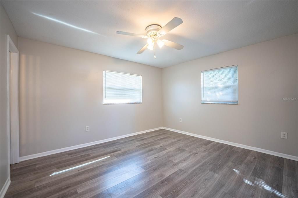 Active With Contract: $285,000 (4 beds, 2 baths, 1444 Square Feet)