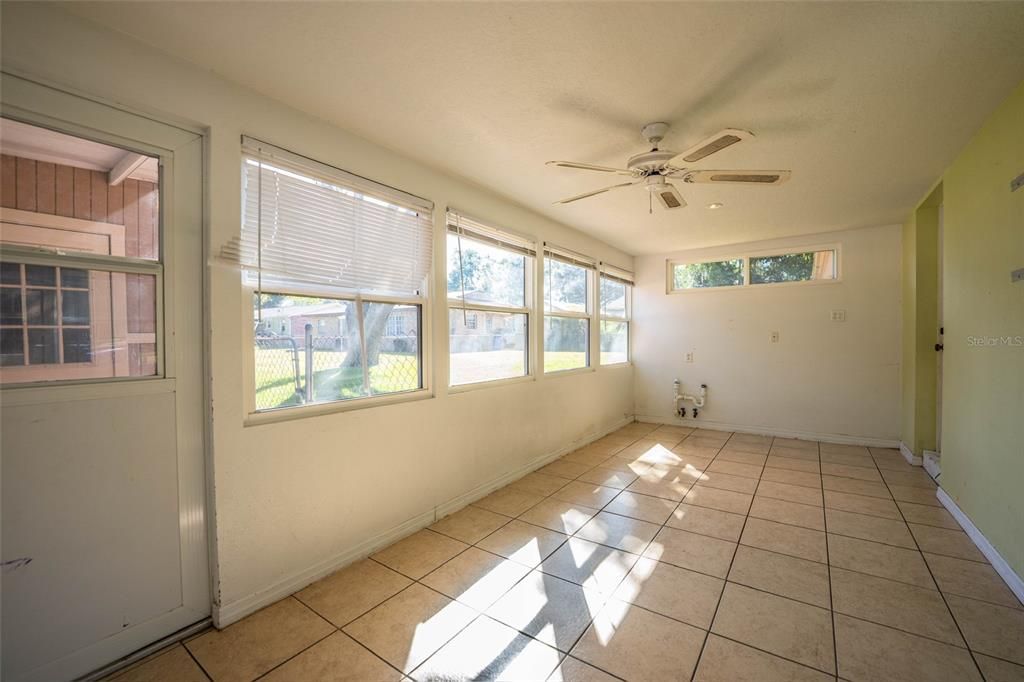 Active With Contract: $285,000 (4 beds, 2 baths, 1444 Square Feet)