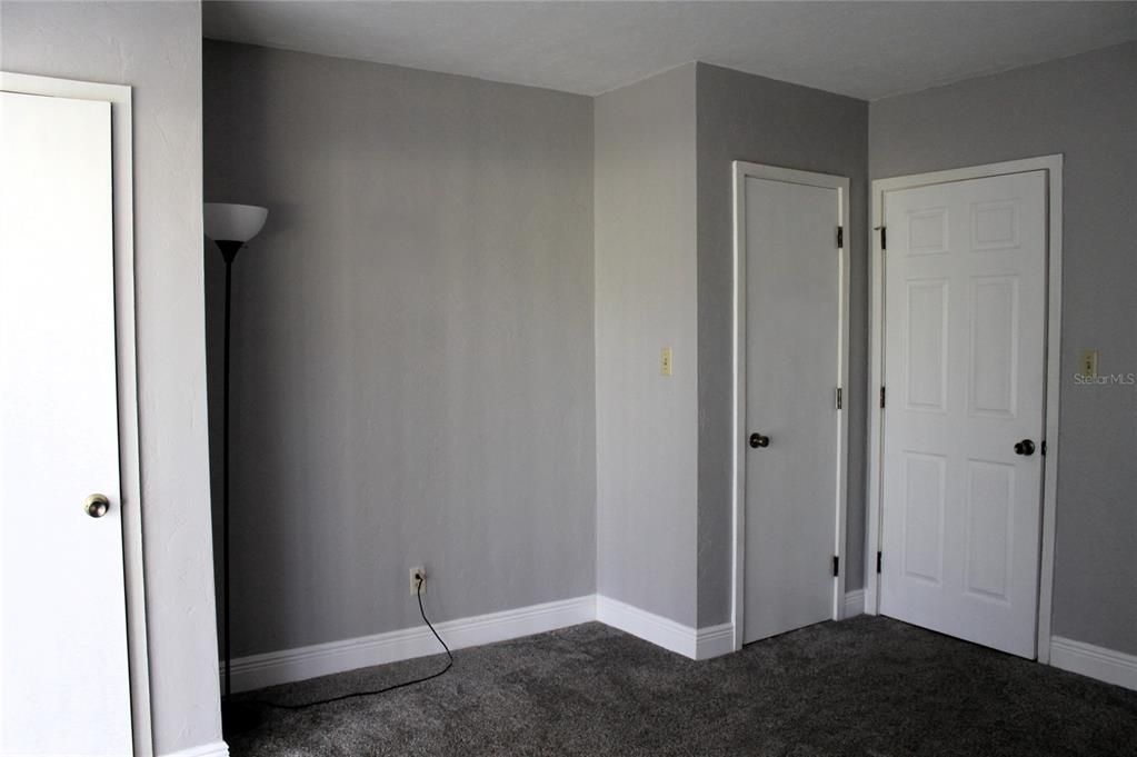 出租: $1,400 (2 贝兹, 2 浴室, 1309 平方英尺)