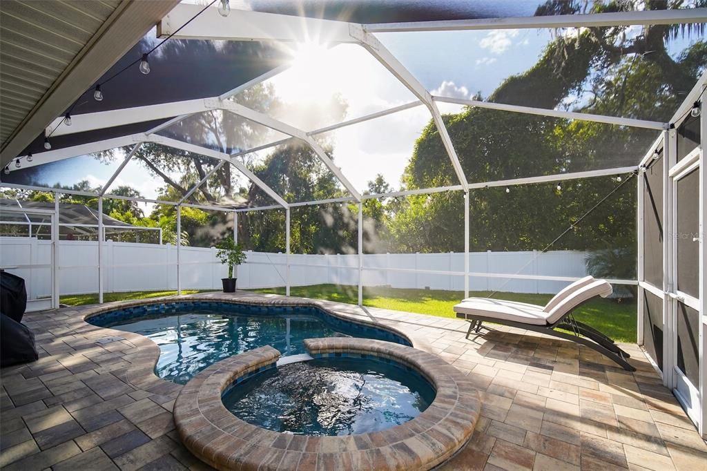 Под контрактом: $416,000 (3 спален, 2 ванн, 1780 Квадратных фут)