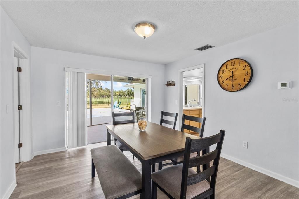 En Venta: $649,000 (3 camas, 2 baños, 1936 Pies cuadrados)