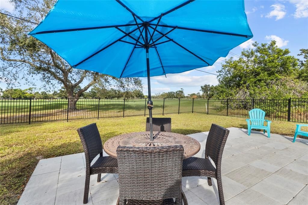 En Venta: $649,000 (3 camas, 2 baños, 1936 Pies cuadrados)