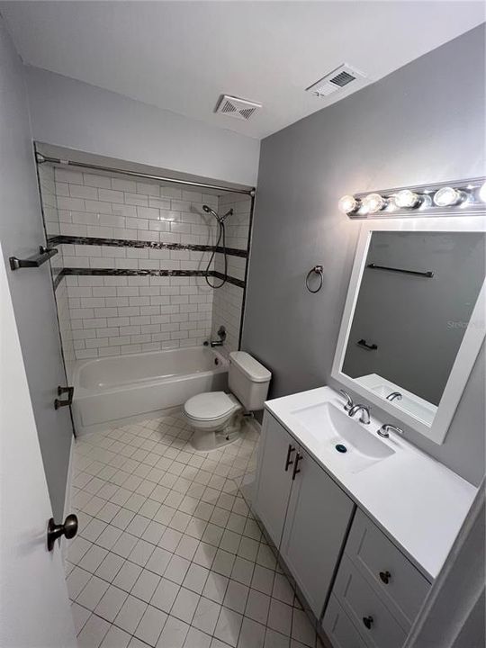 For Rent: $1,600 (2 beds, 2 baths, 1073 Square Feet)