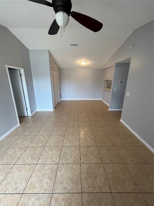 For Rent: $1,600 (2 beds, 2 baths, 1073 Square Feet)