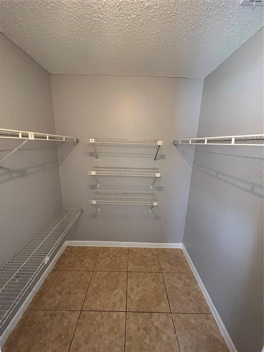 For Rent: $1,600 (2 beds, 2 baths, 1073 Square Feet)