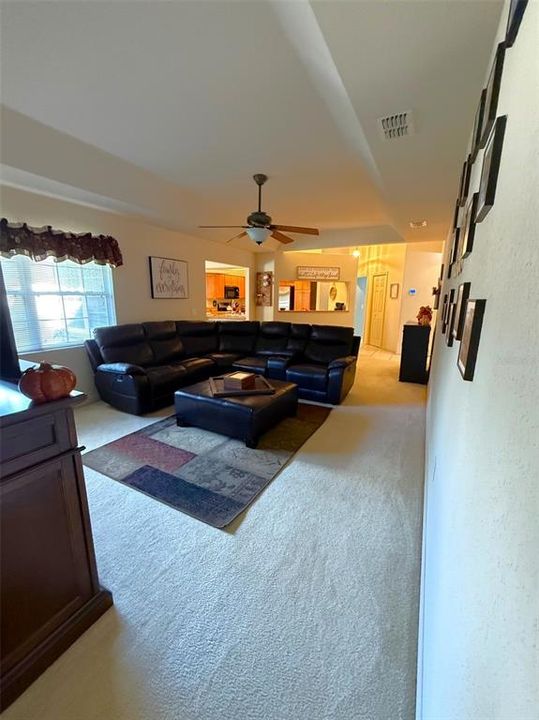 For Sale: $489,500 (4 beds, 3 baths, 2490 Square Feet)