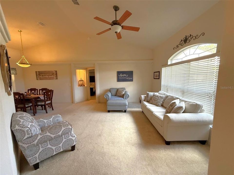 For Sale: $489,500 (4 beds, 3 baths, 2490 Square Feet)