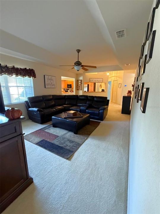 For Sale: $489,500 (4 beds, 3 baths, 2490 Square Feet)