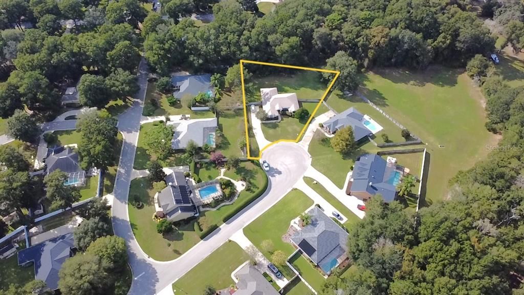 For Sale: $489,500 (4 beds, 3 baths, 2490 Square Feet)