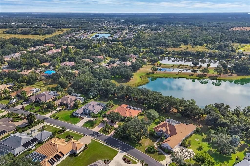 En Venta: $899,900 (3 camas, 2 baños, 2957 Pies cuadrados)