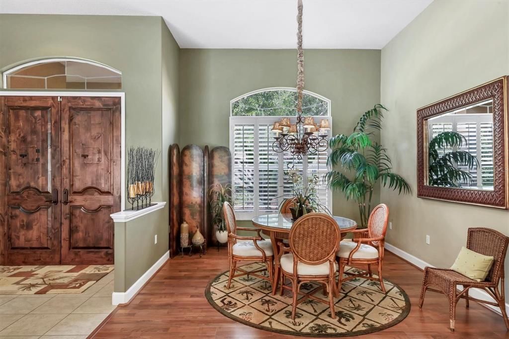 En Venta: $899,900 (3 camas, 2 baños, 2957 Pies cuadrados)