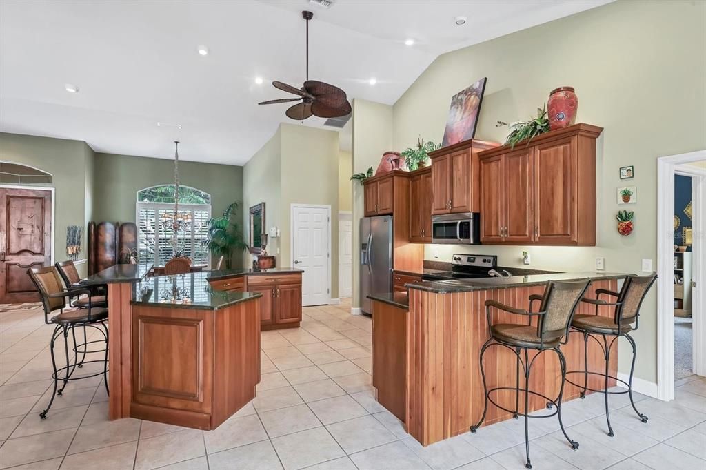 En Venta: $899,900 (3 camas, 2 baños, 2957 Pies cuadrados)