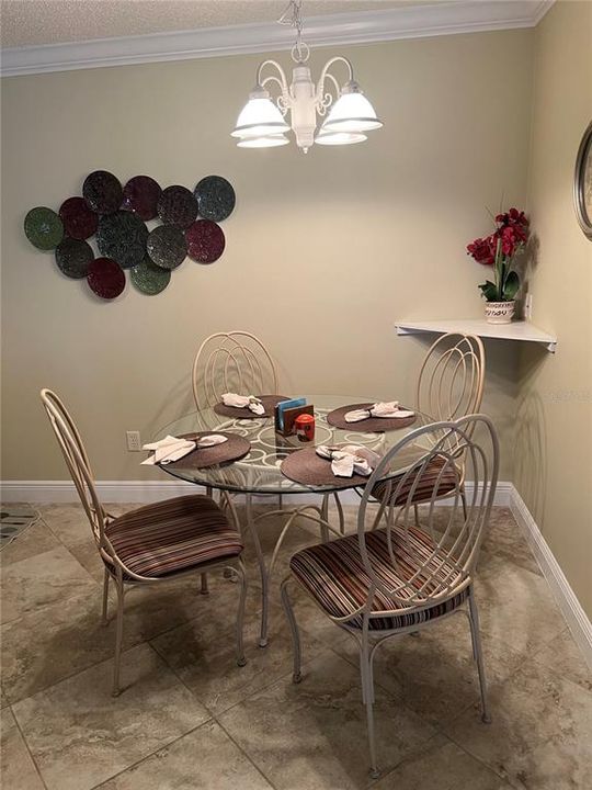 For Sale: $299,825 (2 beds, 2 baths, 1156 Square Feet)