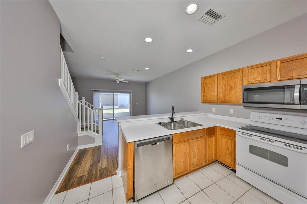 For Rent: $1,695 (2 beds, 2 baths, 1360 Square Feet)