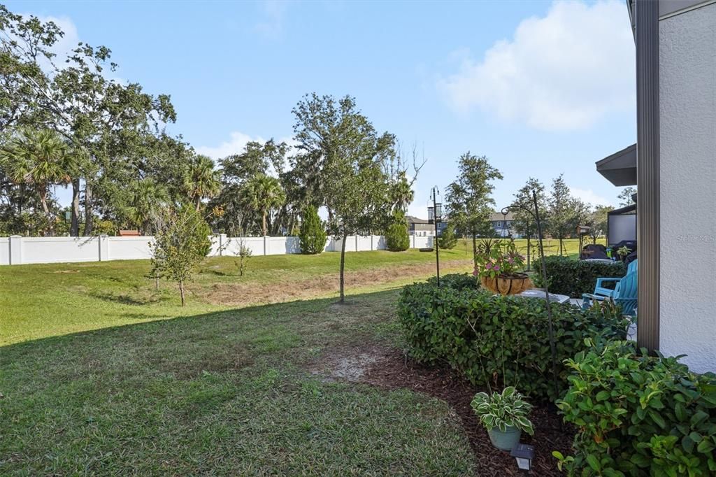 For Sale: $410,000 (4 beds, 3 baths, 1765 Square Feet)