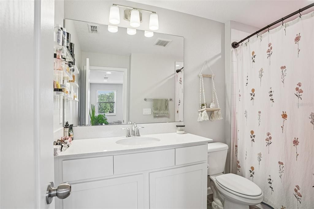 For Sale: $410,000 (4 beds, 3 baths, 1765 Square Feet)