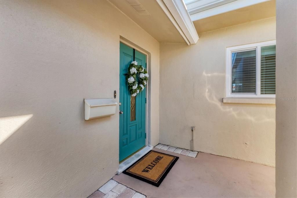 For Sale: $220,000 (2 beds, 2 baths, 1195 Square Feet)