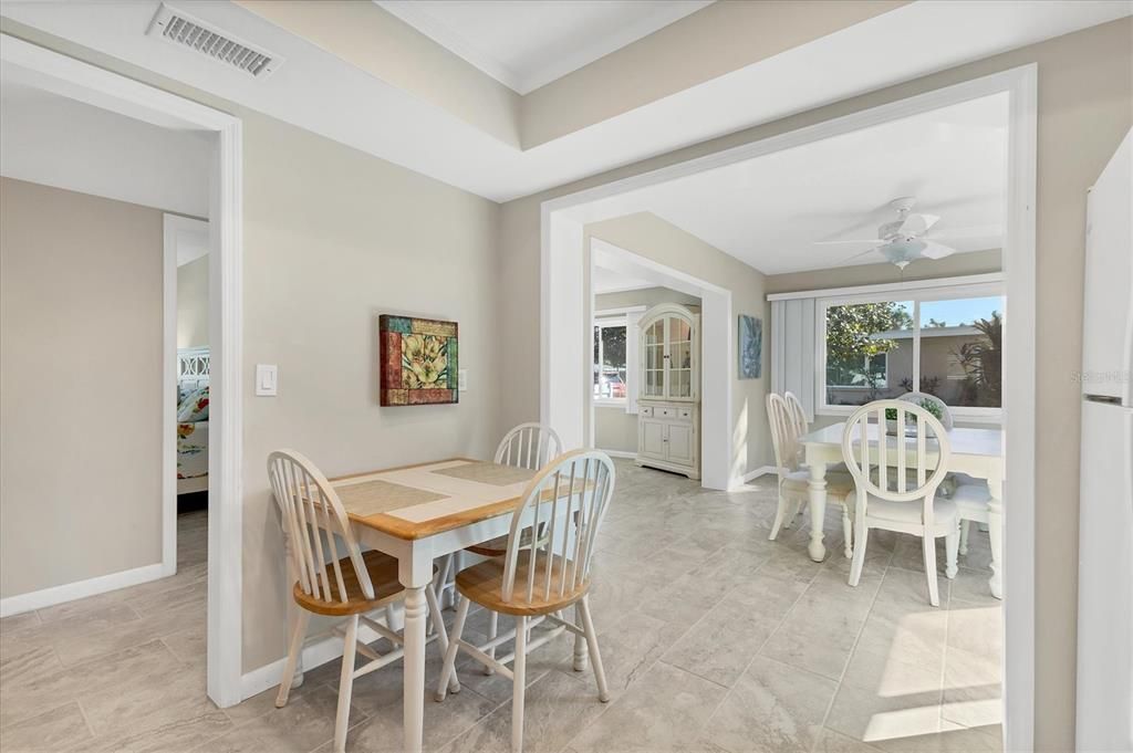 For Sale: $220,000 (2 beds, 2 baths, 1195 Square Feet)