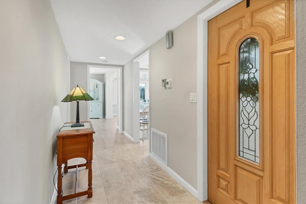 For Sale: $220,000 (2 beds, 2 baths, 1195 Square Feet)