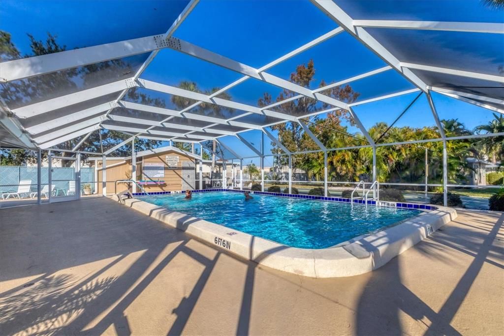 For Sale: $220,000 (2 beds, 2 baths, 1195 Square Feet)