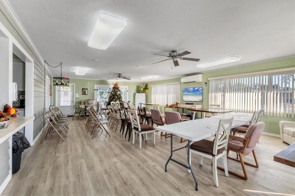 For Sale: $220,000 (2 beds, 2 baths, 1195 Square Feet)