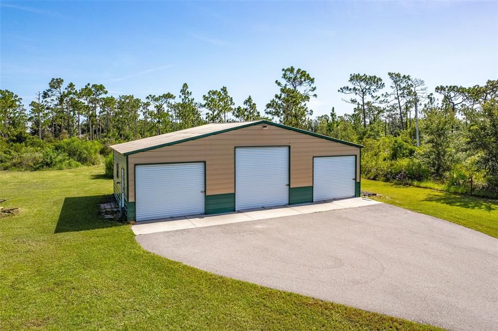 For Sale: $990,000 (4 beds, 3 baths, 3636 Square Feet)