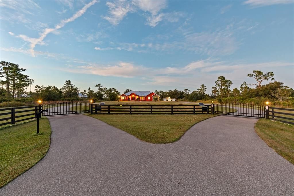 For Sale: $990,000 (4 beds, 3 baths, 3636 Square Feet)